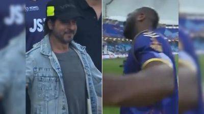 Andre Russell - Watch: Andre Russell Recreates Iconic Pose In Shah Rukh Khan's Presence. His Reply Is... - sports.ndtv.com - India - county Russell - Guyana
