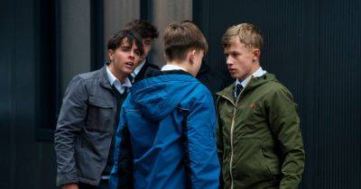 Coronation Street star's simple response as fans say 'wait' amid bullying storyline