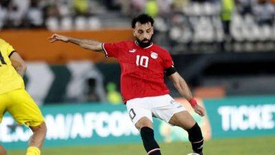 Mohamed Salah - Andy Robertson - Salah to return in three to four weeks, says Liverpool's Lijnders - channelnewsasia.com - Egypt - Ghana