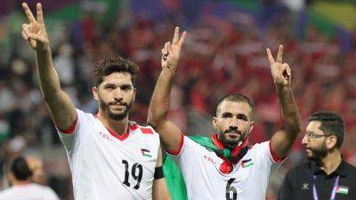 Palestine claim maiden Asian Cup win to reach knockouts for first time - france24.com - Uae - Iran - Hong Kong - Israel - Palestine