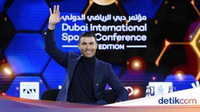 Lionel Messi - Cristiano Ronaldo - Paulo Fonseca - Terlalu Receh, Pelatih Lille Ogah Tanggapi Komentar Ronaldo soal Ligue 1 - sport.detik.com - Saudi Arabia