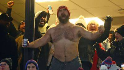 Jason Kelce reveals wife's reaction to shirtless celebration: 'Don't you dare'