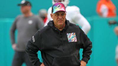 Dolphins players celebrate departure of defensive coordinator Vic Fangio on social media