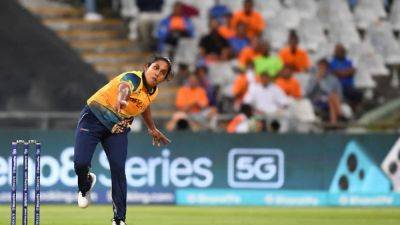 UP Warriorz Name Chamari Athapaththu As Replacement For Lauren Bell