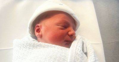 Pregnant mum went to Tesco for cat food and pain relief - and came home with a lot more - manchestereveningnews.co.uk