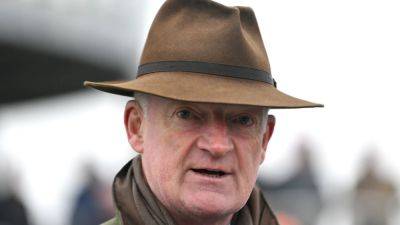 Willie Mullins - Paul Townend - Capodanno an easy winner of Cotswolds Chase for Mullins - rte.ie - Britain