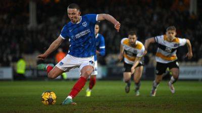 Fan enters pitch, chases referee in Port Vale-Portsmouth match - ESPN - espn.com - Britain