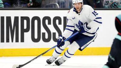 Maple Leafs checking forward Jarnkrok could miss month with broken knuckle