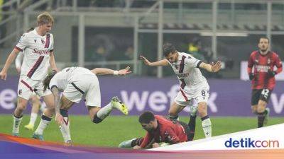 Theo Hernandez - Rafael Leao - Mike Maignan - Joshua Zirkzee - Milan Vs Bologna: Rossoneri Tertahan 2-2 - sport.detik.com