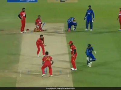3 Batters On The Pitch, Comedy Of Errors Lead To Chaos. Video Viral - sports.ndtv.com - Australia - county Day - India
