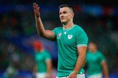 Sexton shadow hangs over Irish Six Nations title defence