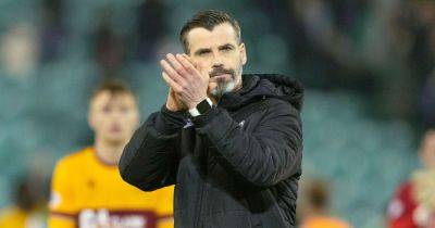 Motherwell were a clearance away from three points at Hibs, groans Kettlewell