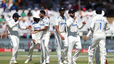 Siraj skittles South Africa as India lead at Newlands