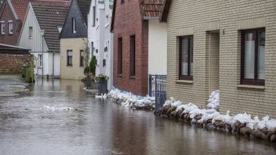 Germany and France remain on high flood alert - euronews.com - France - Germany