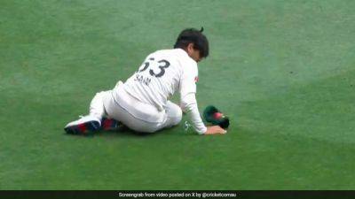 Watch: How Pakistan Avoided 5-Run Penalty Despite Ball Landing In Player's Cap - sports.ndtv.com - Australia - Pakistan