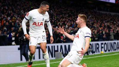 Tottenham, Fulham advance to fourth round of FA Cup with 1-0 victories