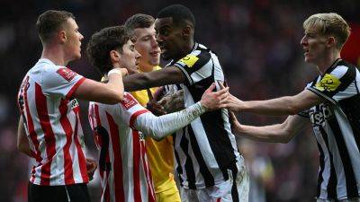 Newcastle battle into FA Cup fourth round after derby win at Sunderland
