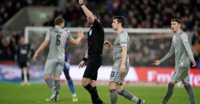 Sean Dyche - Roy Hodgson - Craig Pawson - Dominic Calvert-Lewin - Nathaniel Clyne - Everton to appeal against controversial red card shown to Dominic Calvert-Lewin - breakingnews.ie