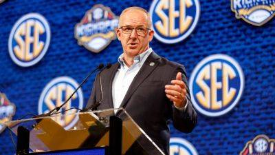Greg Sankey 'disappointed' in backlash to final CFP ranking - ESPN