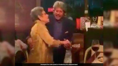 Viral Video: Kapil Dev's Moves On Gulaabi Aankhein Leaves Internet Stunned