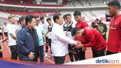 Erick Thohir - Ditemani Erick Thohir, Prabowo Sapa Squad Timnas U-20 - sport.detik.com - Indonesia