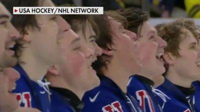 USA junior hockey team praised for belting out national anthem after winning gold: 'We love our country'