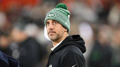 Aaron Rodgers - Aaron Rodgers wants Jets to cut any 'bulls---' out of building that doesn't focus on winning in 2024 - foxnews.com - county Miami - New York - state New Jersey - county Garden - county Park