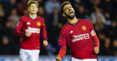 Manchester United ease into round four with win at Wigan