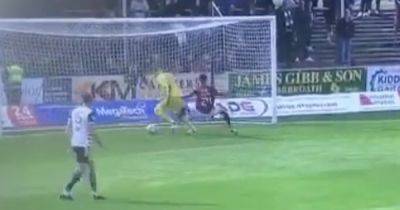 Manchester United goalkeeper target produces Cruyff turn on his own goal-line