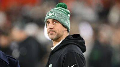 Aaron Rodgers - Jimmy Kimmel - Aaron Rodgers denies implying comic Jimmy Kimmel was tied to Epstein, condemns those who do - cbc.ca - New York