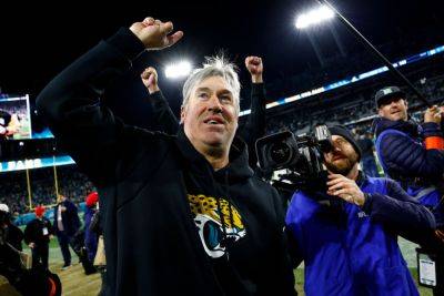 Jaguars Owner Still Appears To Have Doug Pederson's Back Amid Brutally Slow Start