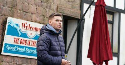 Hollyoaks' Ste Hay 'works out' James Nightingale is 'still alive' in huge twist