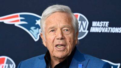 Robert Kraft among 25 contributors up for HOF consideration - ESPN