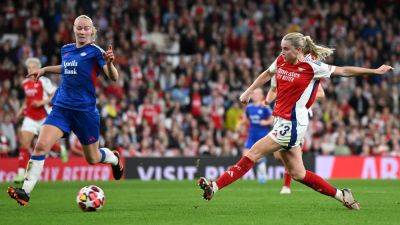 Women's Champions League: Wins for Arsenal and Manchester City