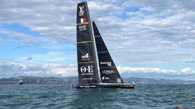 Sailing-Feeling the force aboard an America's Cup flying 'beast'