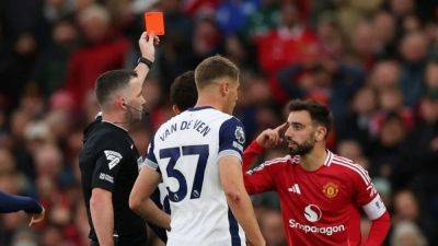 Referees chief Webb 'frustrated' VAR didn't overturn Fernandes red card