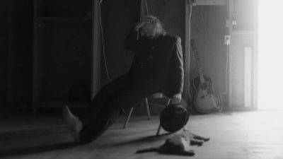 Taylor Swift - Bon Iver's ‘SPEYSIDE’: Euronews Culture's verdict - euronews.com - Usa - state Wisconsin