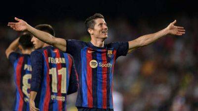 Fraudster impersonates Lewandowski’s agent to scam Barcelona £1m