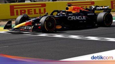 Max Verstappen - Lewis Hamilton - George Russell - Sergio Perez - Kevin Magnussen - Oscar Piastri - Nico Hulkenberg - Verstappen Menangi Sprint Race F1 GP AS 2024 - sport.detik.com