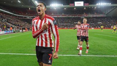 Championship round-up: Sunderland defeat Derby to claim top spot