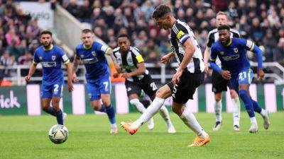 Fabien Schar spot on as Newcastle advance in Carabao Cup