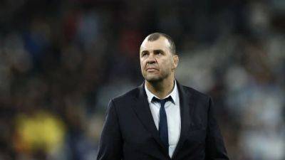 Leicester coach Cheika banned for disrespecting doctor in first match