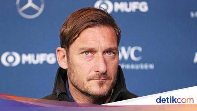 Totti Buka Peluang Comeback dari Pensiun!