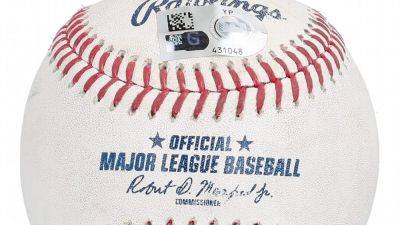 Dodgers star Shohei Ohtani's 50/50 ball fetches $4.39 million - ESPN