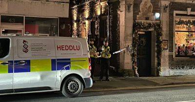 Police cordon off alleyway in 'serious incident'