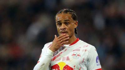 Leipzig's Simons out for several weeks with ligament injury