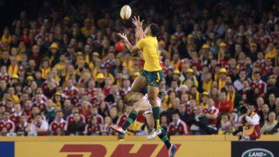 Folau sees Suaalii at fullback for Wallabies