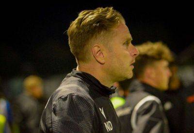 Hythe Town boss Nick Davis sets his side a challenge after late Isthmian South East defeat at Steyning Town Community