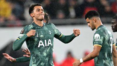 Brennan Johnson extends scoring streak as Tottenham beat Ferencvaros