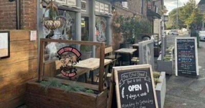 Pub hits back as customers slam 'madness' £25 Full English breakfast